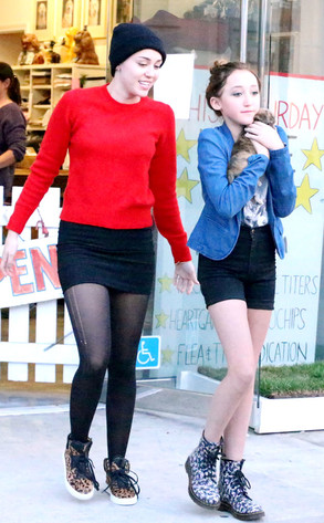 Miley Cyrus, Sister Miley Cyrus, Sister